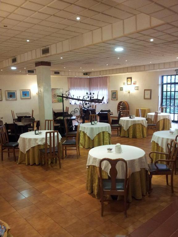 Hotel Calla' โปลิโกโร ภายนอก รูปภาพ